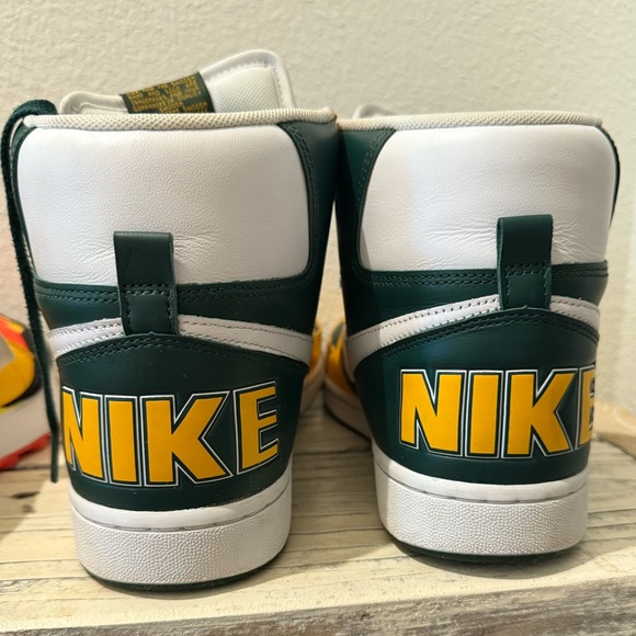 Nike High-Top Sneakers in Dark Green and Mustard Yellow - Picture 3 of 6